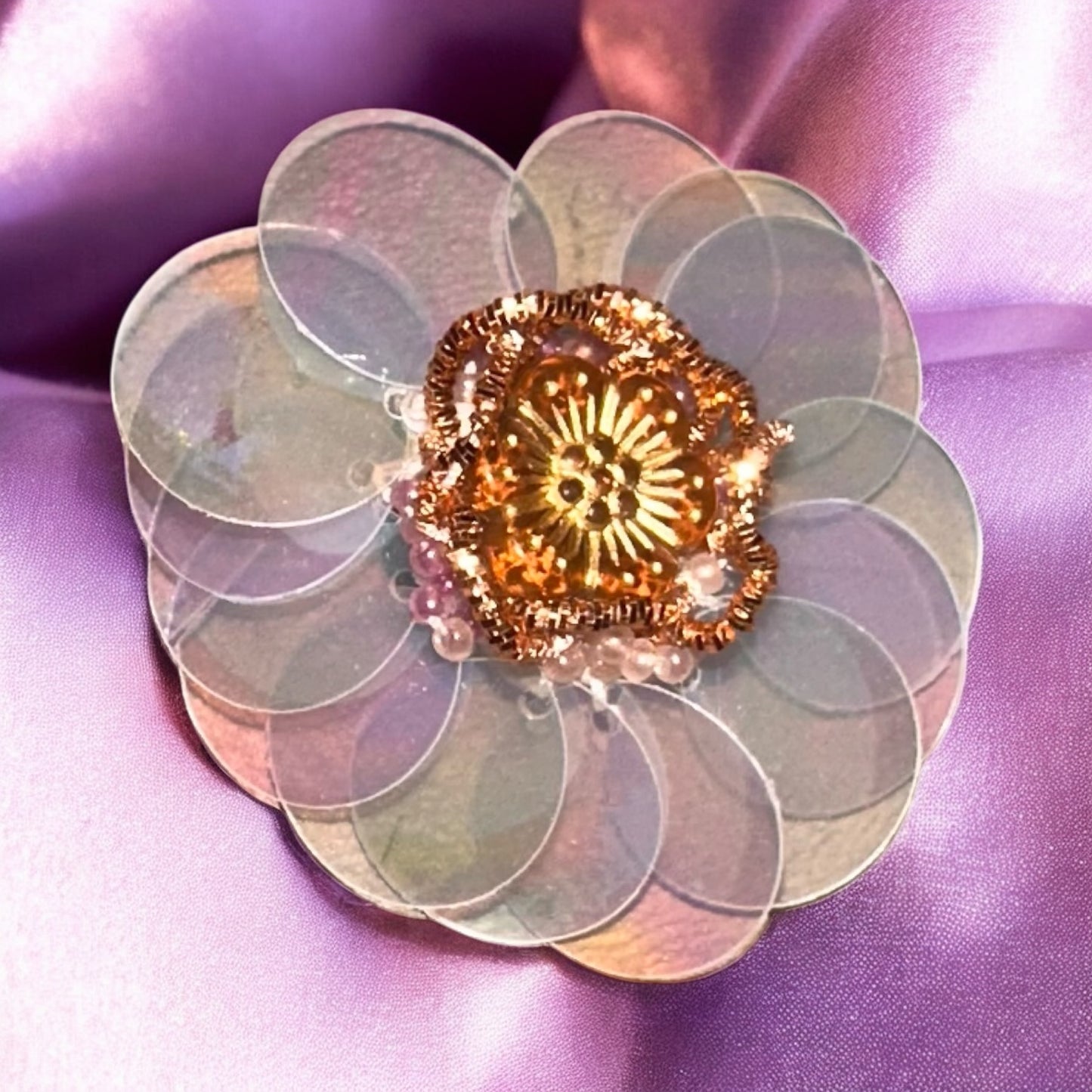 Floral magnet gold