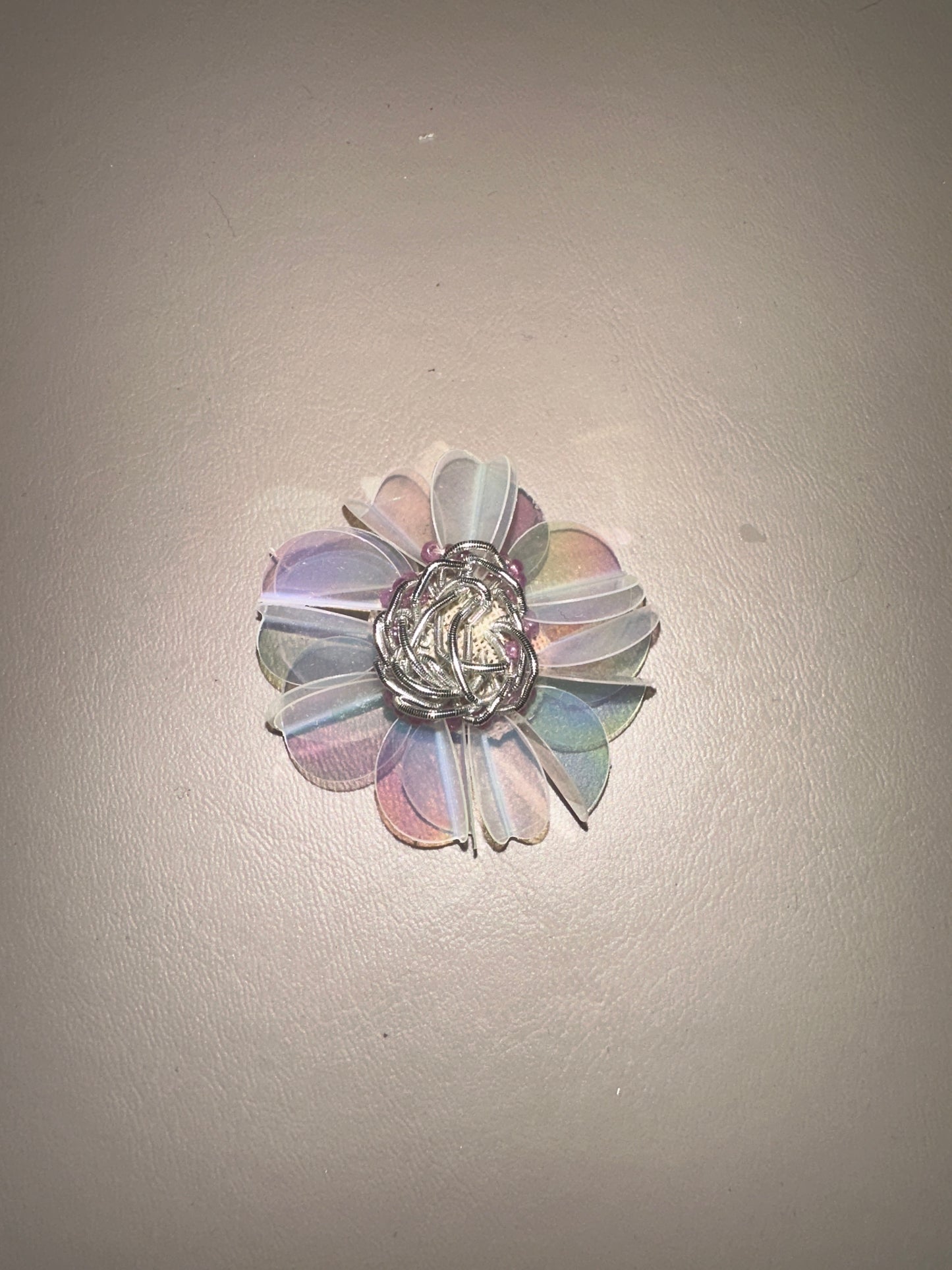 Silver pink magnet