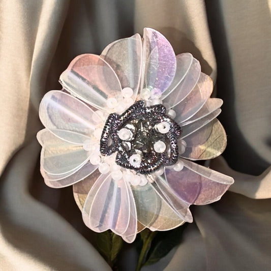 Floral magnet silver